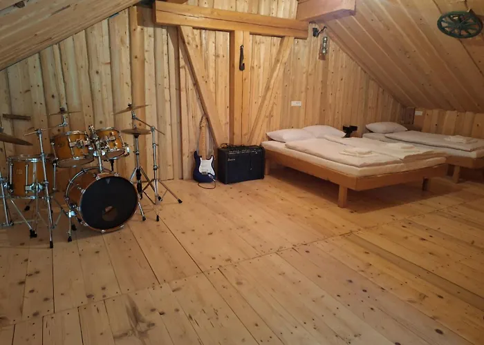 キャンプ場 Hemp Farm Paradise Near Bled And Ljubljana クラーニ