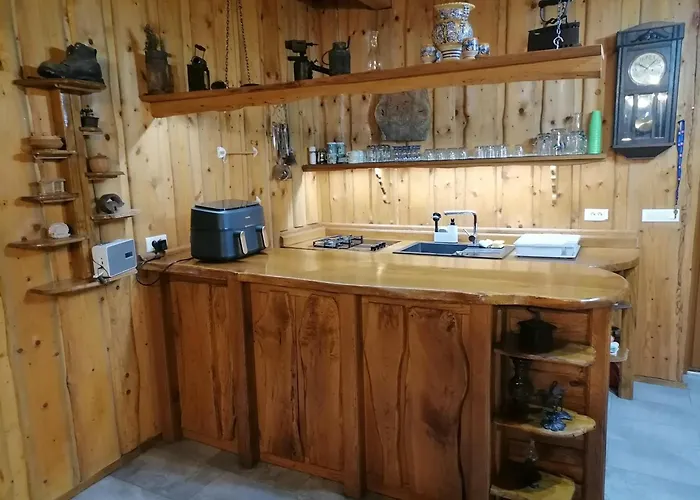 Hemp Farm Paradise Near Bled And Ljubljana キャンプ場 *